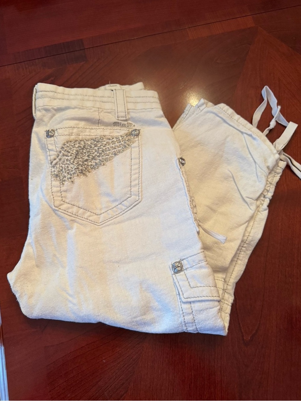 Miss Me Capris Cream Straight Leg Jeans with Embellished Back Pocket